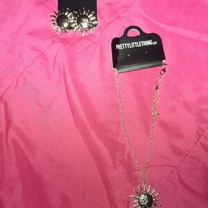 PrettyLittleThing Gold Sunburst Jewelry Set